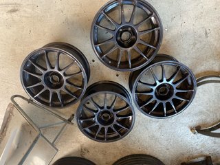 Llantas Oz superleggera impecables!! 5x100 17”