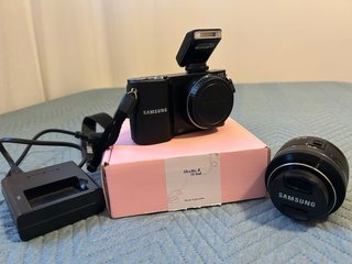 Samsung NX1000 + objetivo 20-50mm