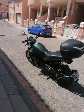 Moto Benelli Leoncino 500