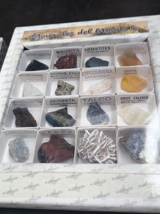Collezione Minerali: Araconite, Rame, Ematite