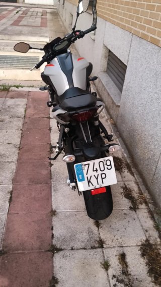 Yamaha MT-07 Negra y Roja