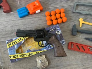 Juguetes tipo Nerf, de pólvora, de sonido todo 15€