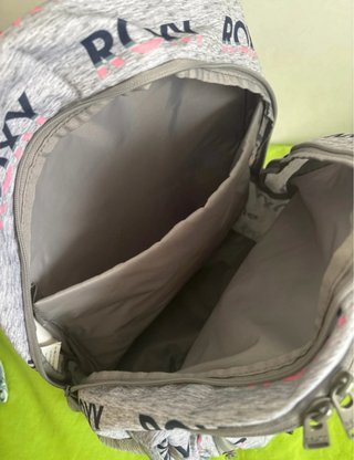 Mochila Roxy gris nueva con etiquetas