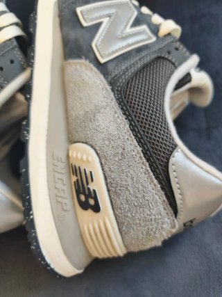 Zapatillas New Balance 574 Grises nuevas n42