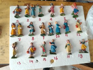 Pastori presepe 4 euro cad.