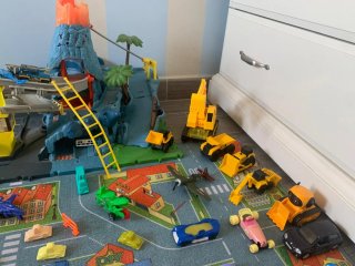 Alfombra niños, parking, vehículos de juguete 35€