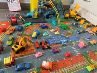 Alfombra niños, parking, vehículos de juguete 35€