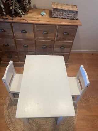 Mesa y 2 sillitas IKEA SUNDVICK
