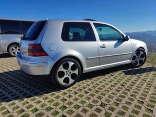Volkswagen Golf 2000