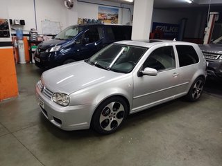 Volkswagen Golf 2000