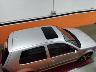 Volkswagen Golf 2000