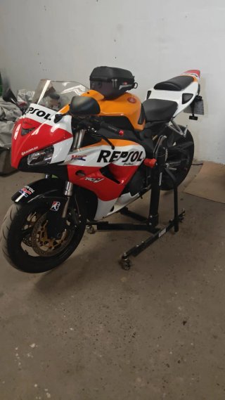 Honda CBR 1000RR Fireblade 2007