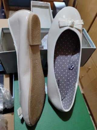 Manoletinas beige con lazo Talla 39