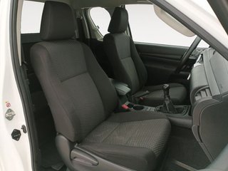 Toyota Hilux 2.5 D-4D Cabina Doble GX Aire acond.