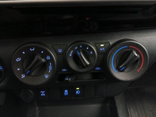 Toyota Hilux 2.5 D-4D Cabina Doble GX Aire acond.