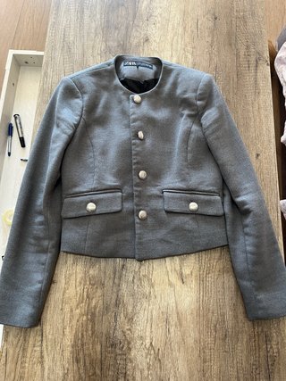 Americana corta Zara gris