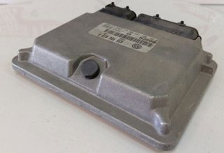 Centralita volkswagen 55813 038906018p passat