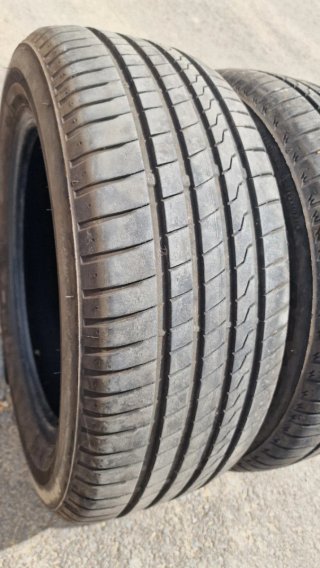 Neumáticos 215/55/16