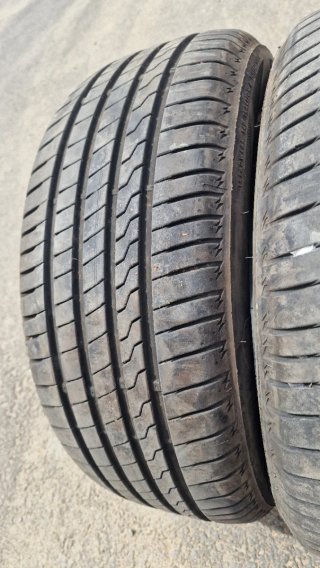 Neumáticos 215/55/16