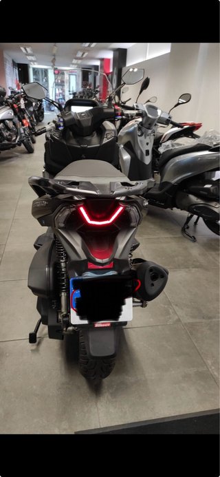 Qj fort 4.0 350cc Negra - 2500kms