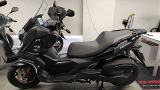 Qj fort 4.0 350cc Negra - 2500kms