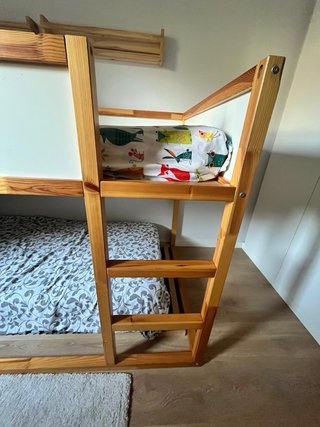 Estructura Cama KURA IKEA reversible + somier