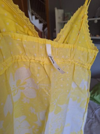 Camiseta amarilla vintage floral S