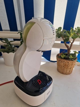 Cafetera Dolce Gusto