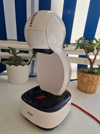 Cafetera Dolce Gusto