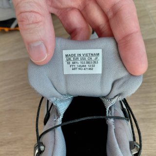 Botas de montaña Salomon Gore-Tex grises