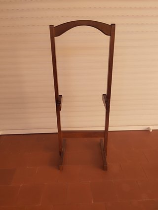 Galan de madera para colgar ropa