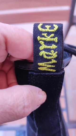 Botas estilo Dr. Martens. Antelina. Negras. T. 38