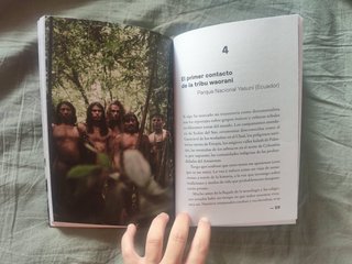 Un Mundo de Historias / a World of Stories