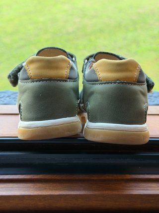 Sandalias Niño Verde Conguitos