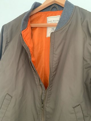 Cazadora Bomber Verde Oliva Talla L. Easy Wear