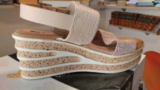 Sandalias Beige Cuña