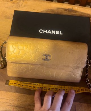 Portafoglio Chanel Camellia Giallo Oro