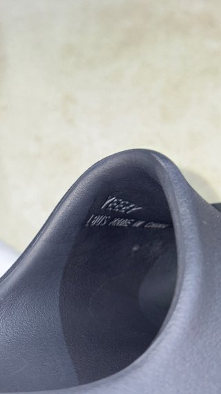 Adidas Yeezy Slide Onyx Talla 42