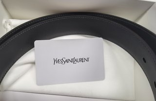 Cinturón de mujer YSL, talla 100