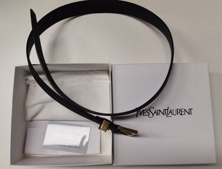 Cinturón de mujer YSL, talla 100