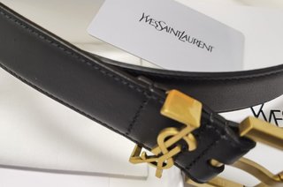 Cinturón de mujer YSL, talla 100