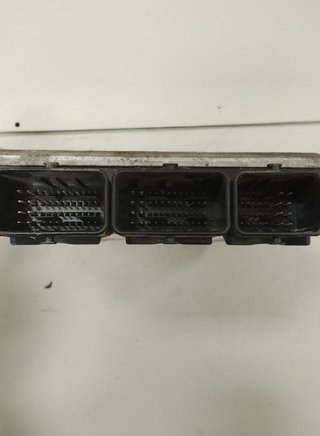 Centralita motor uce renault 665 0281011325 laguna