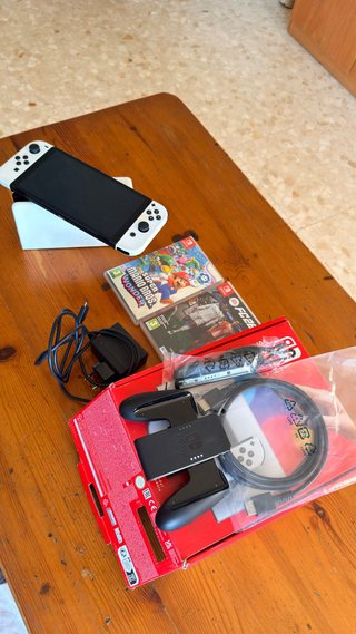 Nintendo Switch OLED Blanca + Juegos