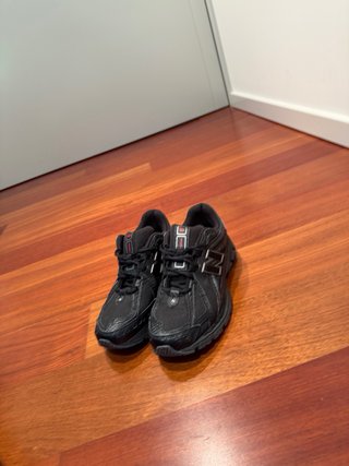 Zapatillas New Balance 1906 Talla 40