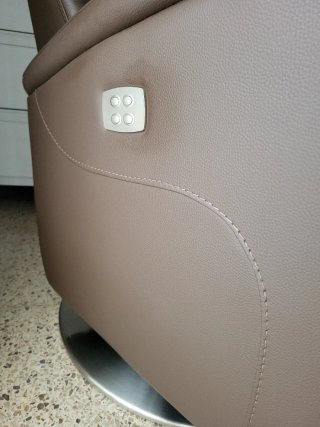 Butaca reclinable eléctrica de piel
