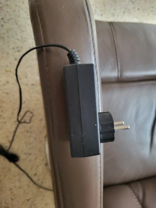 Butaca reclinable eléctrica de piel
