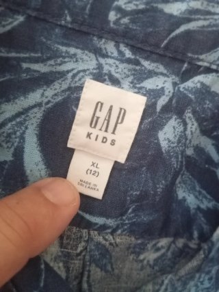 Talla 12 camisa GAP floral azul