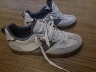 Zapatillas Pull&Bear Retro Urbanas Beige/Blancas