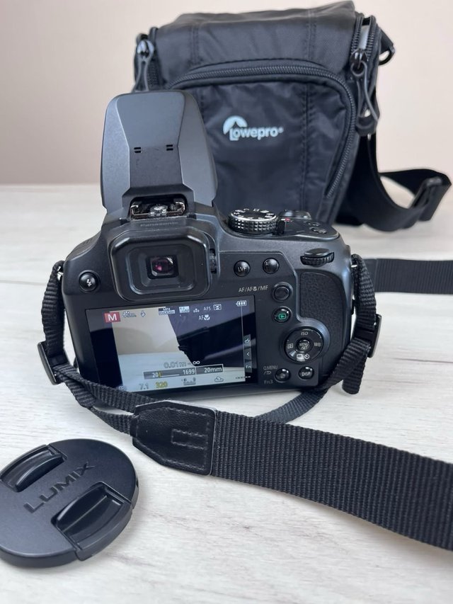 Panasonic Lumix DMC-FZ82 4K 60x