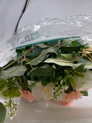 Centro Fiori Artificiali Cimitero DRW, Santi, Anniversari Salmone Allungato e Toni Bianchi 1